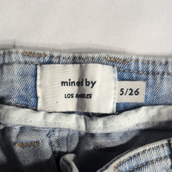 Mined By Los Angeles Stylish Light Blue Boyfriend Jeans size 5/26 - Picture 2 of 8
